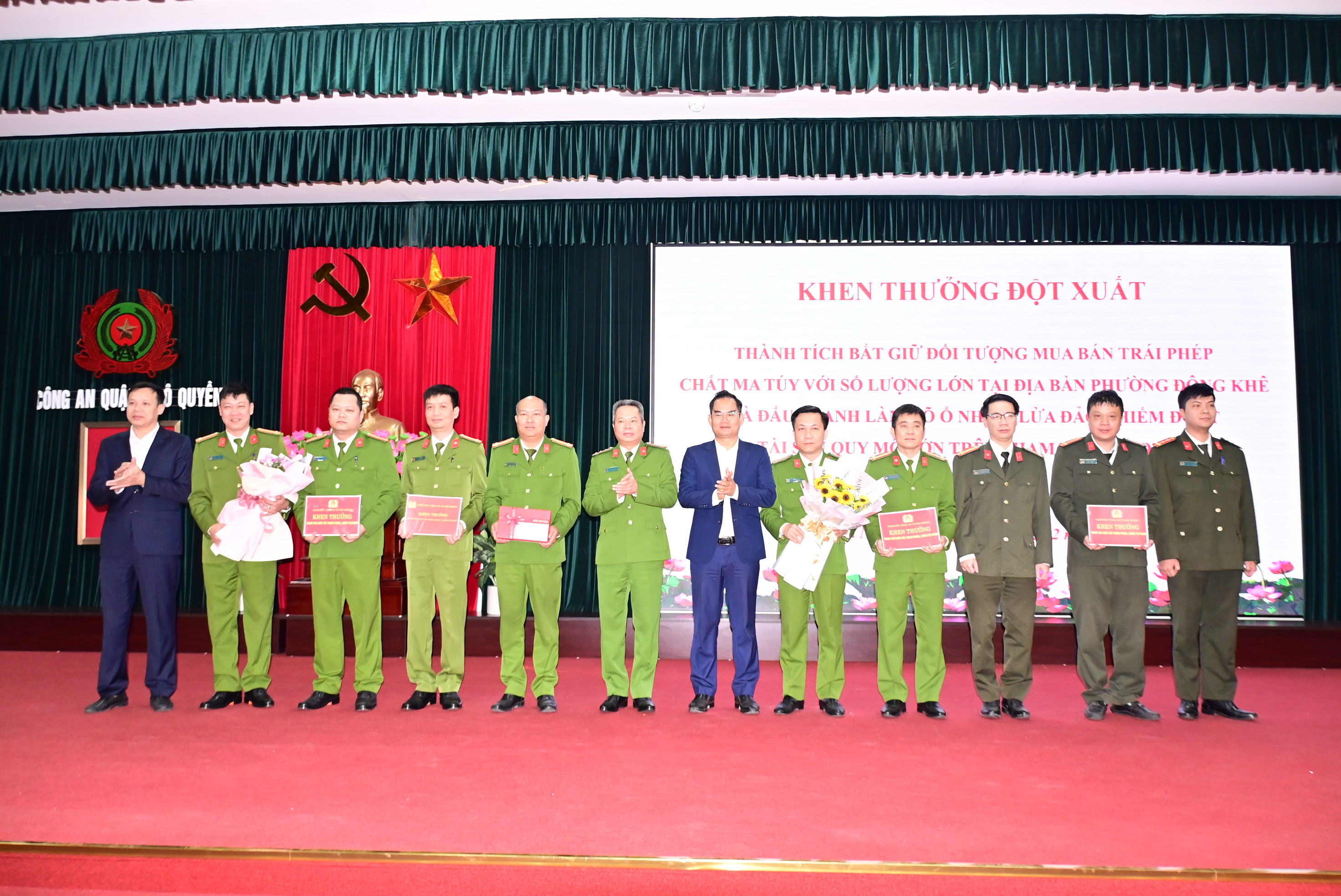 Khen thưởng đột xuất Công an quận Ngô Quyền, Phòng An ninh mạng & phòng, chống tội phạm sử dụng công nghệ cao lập công xuất sắc